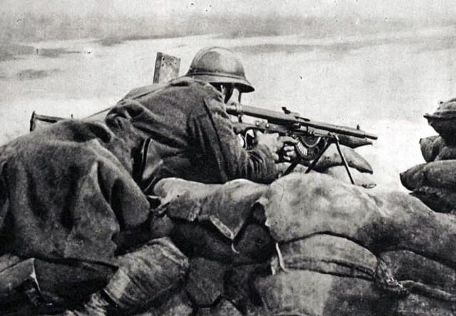 Belgian soldier guarding the Yser front in 1918.